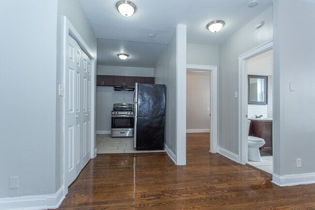 Foto del edificio - 6951 S Merrill Ave