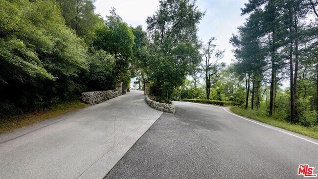 Foto del edificio - 1570 Melwood Dr