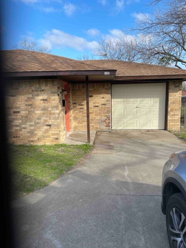 Foto principal - 135 Campbell St