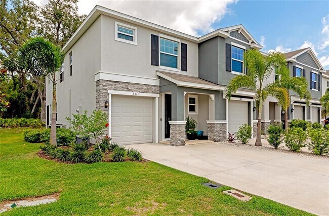 Foto del edificio - 2411 Midnight Pearl Dr