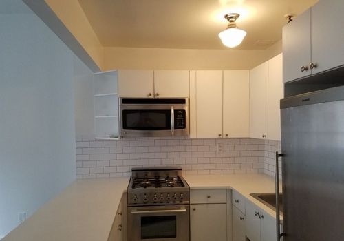 Building Photo - 113 3rd Ave