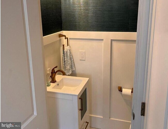 Foto del edificio - 431 Covered Bridge Rd