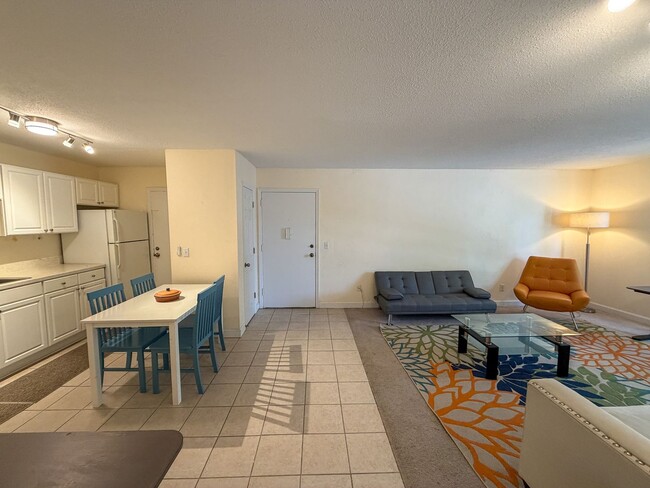 Foto del edificio - Summit House J-22