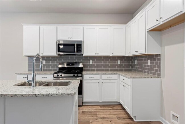 Building Photo - 348 Winston Cir