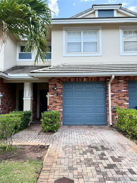 Foto principal - 3329 NW 29th Ct