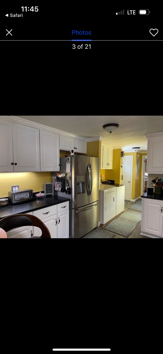 Building Photo - 23 Holiday Ln