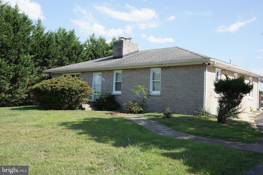 Foto principal - 7135 Bowers Rd