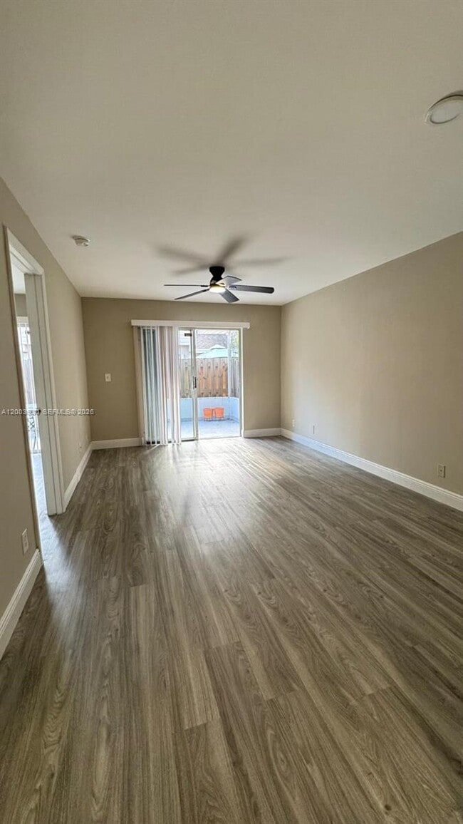 Foto del edificio - 12153 NW 36th Pl