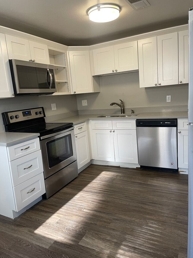 Building Photo - 1723 N Robb St