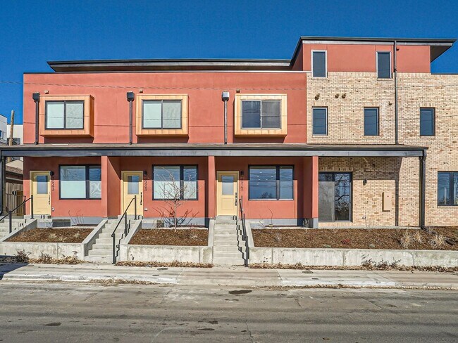 Building Photo - Brand New 4 Bedroom 3 Bath in Denver!