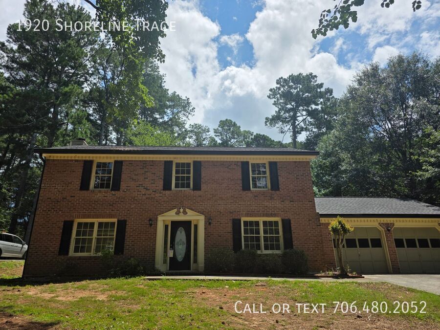 Foto principal - 1920 Shoreline Trace SW