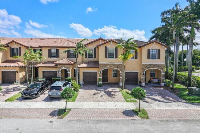 Foto del edificio - 3728 NE 3rd Ct