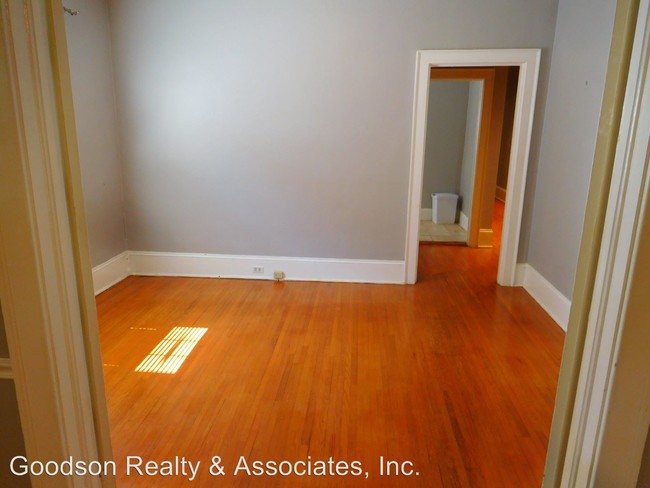 Building Photo - 1 br, 1 bath House - 600 Walnut Avenue
