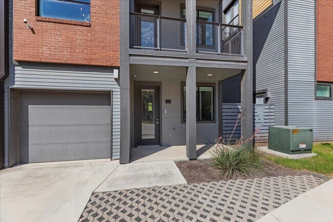 Foto del edificio - SOJO Crossing Townhomes
