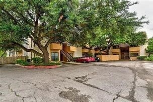 Primary Photo - 2714 Nueces St