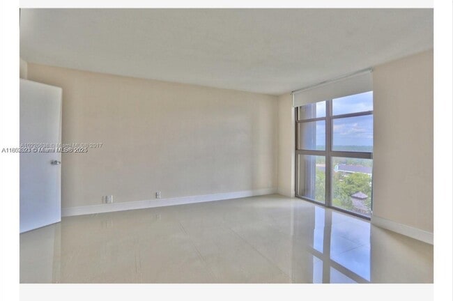 Building Photo - 4000 Towerside Terrace