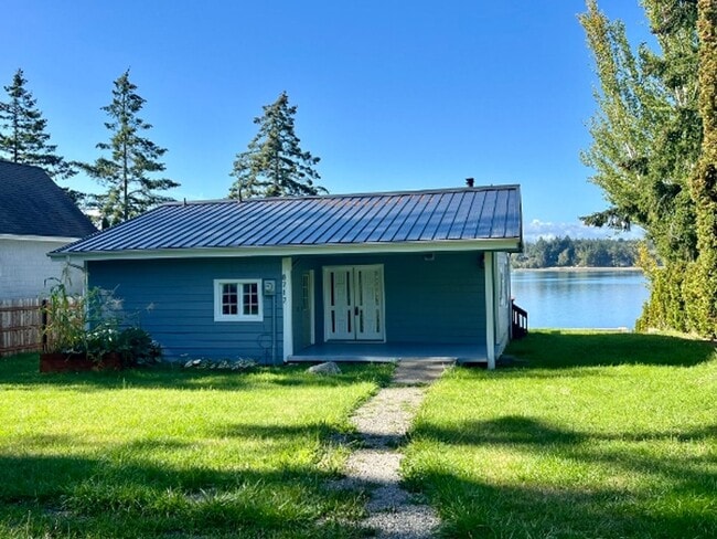Building Photo - PENDING APPLICATION; Beachfront Cabin on H...