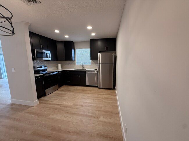 Foto del edificio - 531 N J St