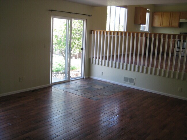 Foto del edificio - 1591 Brimble Dr