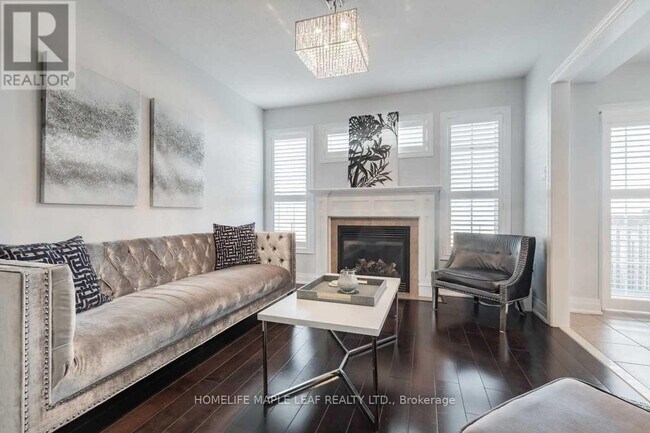 Photo du bâtiment - 84 Atherton Ave