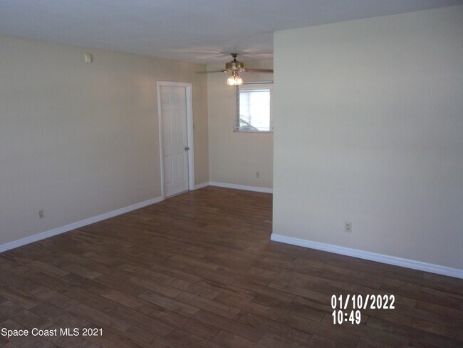 Foto del edificio - 1105 Myrtle Ln