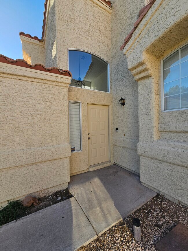 Building Photo - 5814 Goodsprings Ct