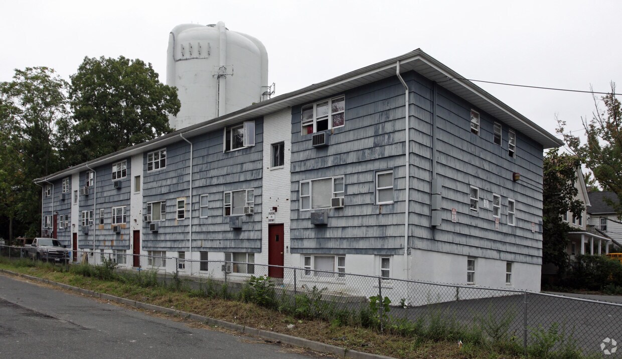 Foto del edificio - 119 Bethune Blvd
