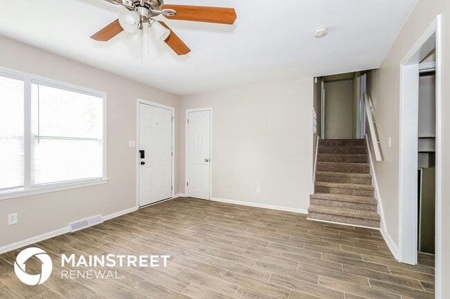 Building Photo - 3015 Daisy Ct