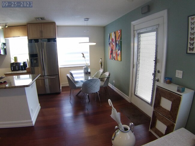Building Photo - 854 Normandy Trail