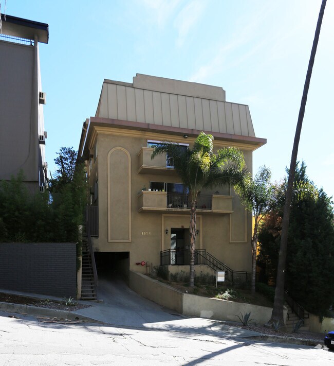 Building Photo - 1936 Whitley Ave