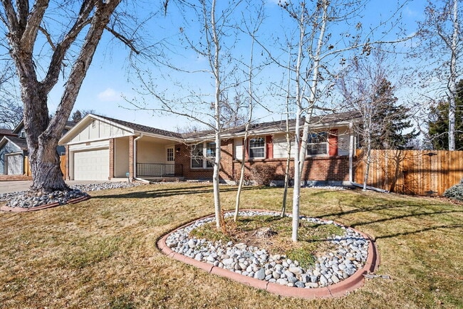 Photo - "Spacious 4-Bed Lakewood Gem with Hardwood Floors, Finished Basement & Fireplace - 2970 Sq Ft!" Apartment