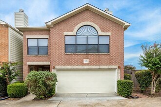 Building Photo - 9829 Riddlelink Ln