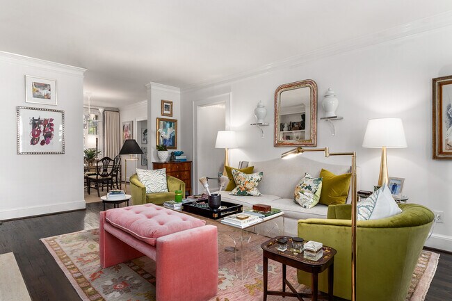 Foto del edificio - 2260 Peachtree Rd