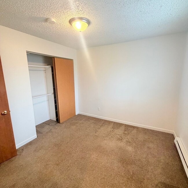 Building Photo - 1106 S Beeman St