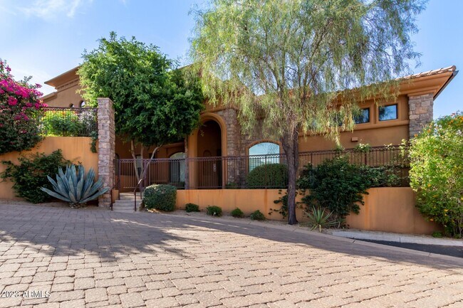 Foto del edificio - 7199 E Ridgeview Pl