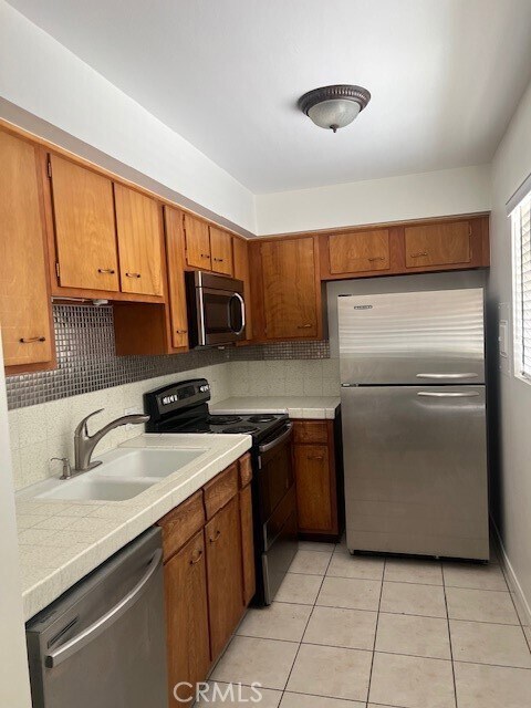 Building Photo - 219 S Cahuilla Rd