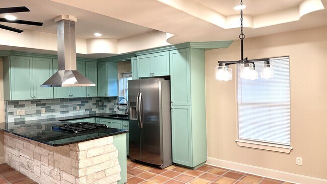 Foto del edificio - 13113 Hearn Rd