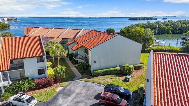 Foto del edificio - 1515 Pinellas Bayway S
