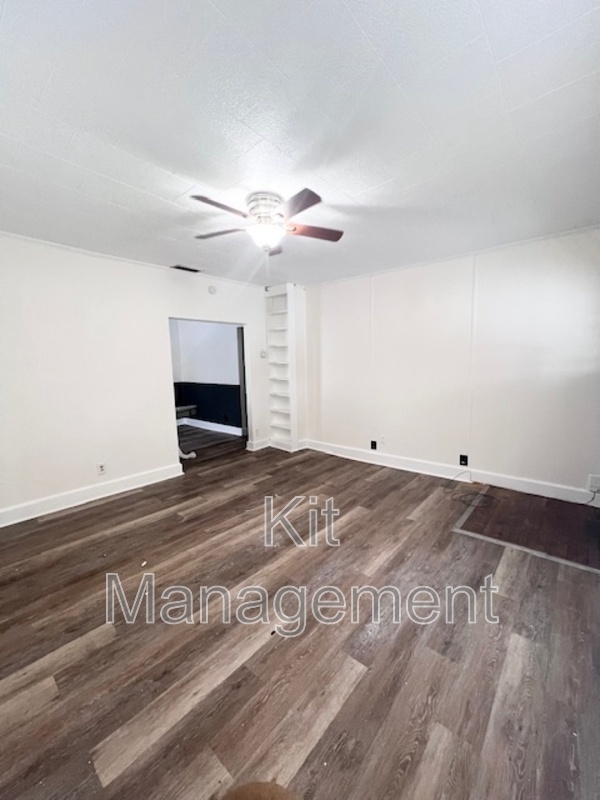 Foto del edificio - 5150 Janet Ave
