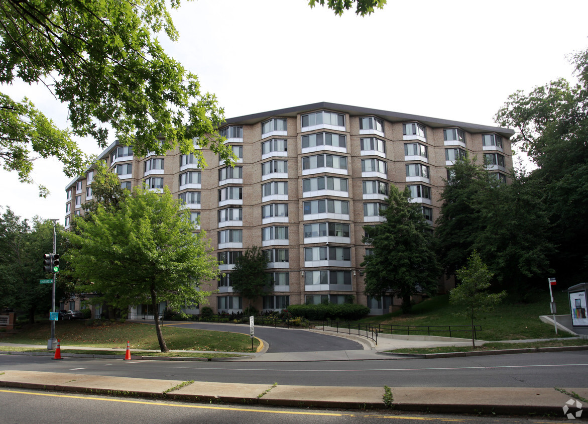 Building Photo - Harvard Towers