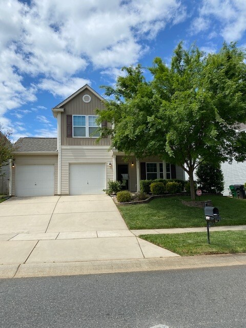 Front - 8009 Ponderosa Pine Ln