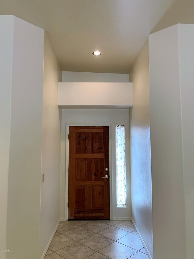 Foto del edificio - 650 N Northern Vista Pl