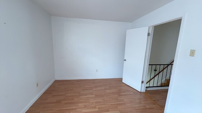 Building Photo - 1023 Talbot Ave