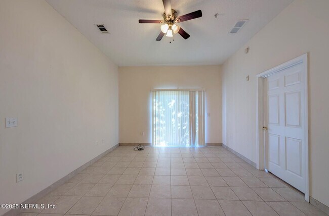 Building Photo - 9595 Amarante Cir