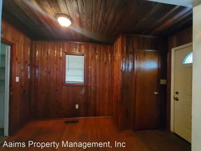 Building Photo - 3 br, 2 bath House - 126 Starhill Avenue