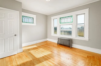 Building Photo - 131 Providence St