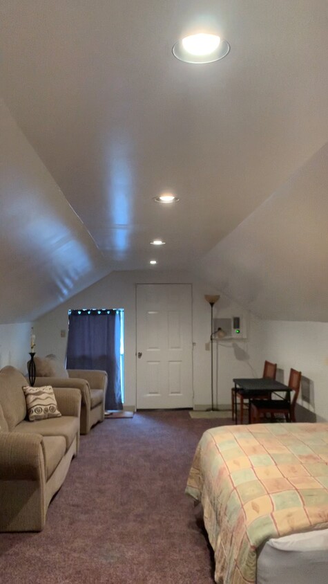 Foto principal - 306 Chastain Rd