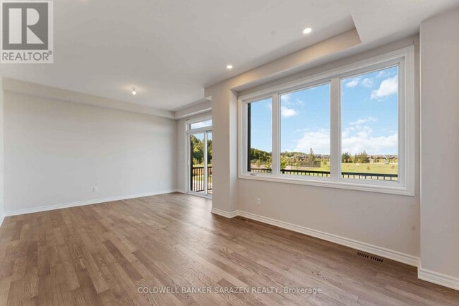 Building Photo - 229 Squadron Cres