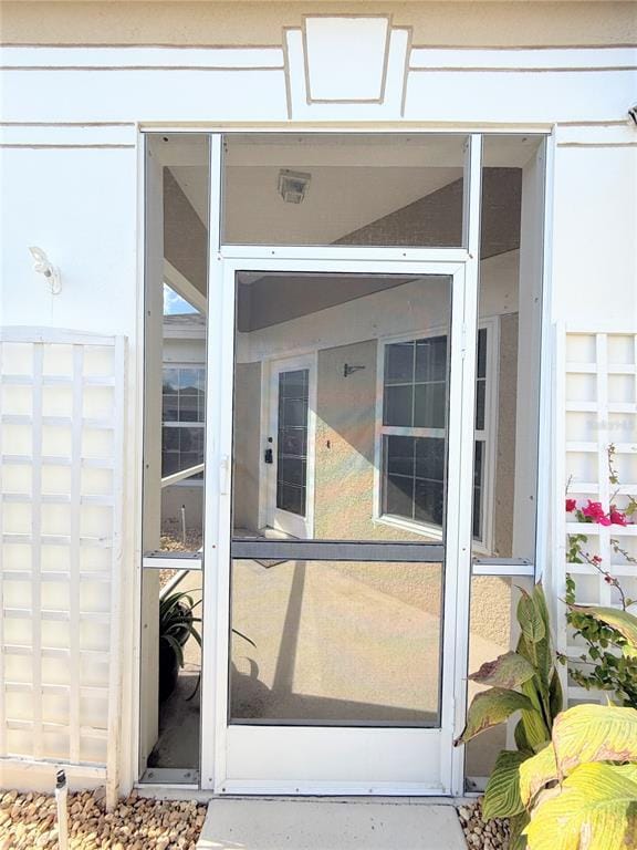 Building Photo - 5044 Gato Del Sol Cir