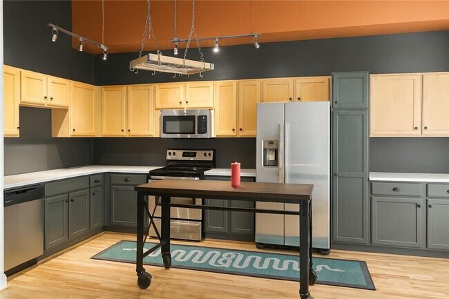 Foto del edificio - 1806 Liberty Ln